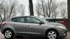 Grijs Gebruikt 2010 Renault Mégane III Dynamique Hatchback | € 3.299 (Eerlijke prijs)