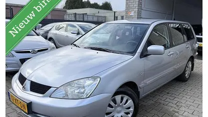 Grijs Occasion 2007 Mitsubishi Lancer Inform Stationwagen | € 1.999 (Eerlijke prijs)