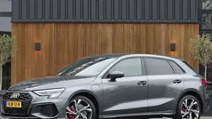 Grijs Gebruikt 2021 Audi A3 Sportback Competition Hatchback | € 29.995 (Goede deal)