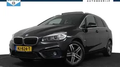 Zwart Gebruikt 2017 BMW 220 Executive Stationwagen | € 19.845 (Eerlijke prijs)