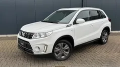 Gebruikt 2018 Suzuki Vitara SUV | € 15.940 (Eerlijke prijs)