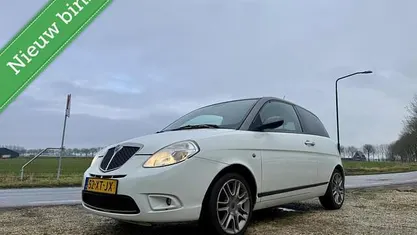 Occasion 2007 Lancia Ypsilon Hatchback | € 1.995 (Eerlijke prijs)