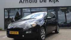 Zwart Gebruikt 2017 Fiat Punto Lounge Hatchback | € 8.950 (Eerlijke prijs)