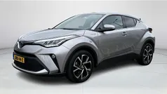 Gebruikt 2022 Toyota C-HR SUV | € 25.945 (Eerlijke prijs)