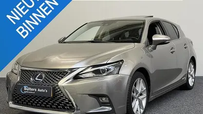 Grijs Occasion 2018 Lexus CT200h Hatchback | € 13.990 (Goede deal)