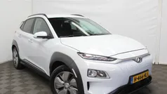 Wit, metallic lak Gebruikt 2020 Hyundai Kona SUV | € 17.890 (Eerlijke prijs)