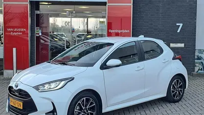 Occasion 2022 Toyota Yaris Hybrid Hatchback | € 19.740 (Eerlijke prijs)