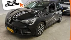 Gebruikt 2023 Renault Clio V Equilibre Hatchback | € 14.890 (Eerlijke prijs)