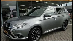 Gebruikt 2017 Mitsubishi Outlander P-HEV Instyle SUV | € 19.495 (Eerlijke prijs)