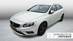 Gebruikt 2017 Volvo V60 R-Design Stationwagen | € 17.694 (Eerlijke prijs)