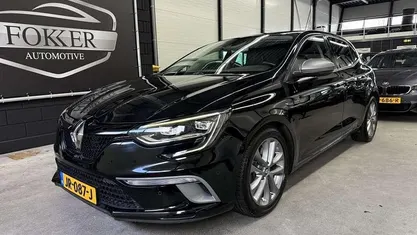 Zwart (metallic) Occasion 2016 Renault Mégane IV R.S. Hatchback | € 16.900 (Eerlijke prijs)