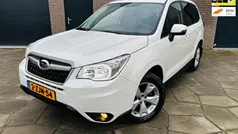 Wit, metallic lak Gebruikt 2015 Subaru Forester SUV | € 17.995 (Eerlijke prijs)