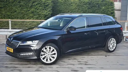 Occasion 2024 Skoda Superb Business Line Stationwagen | € 32.895 (Goede deal)