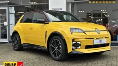 Geel Gebruikt 2024 Renault R5 Iconic Hatchback | € 32.950 (Eerlijke prijs)