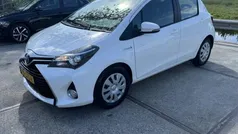 Wit Gebruikt 2015 Toyota Yaris Hatchback | € 12.400 (Eerlijke prijs)