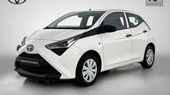 Wit Gebruikt 2019 Toyota Aygo Hatchback | € 10.950 (Eerlijke prijs)