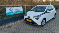 Wit Gebruikt 2021 Toyota Aygo X-play Hatchback | € 11.450 (Eerlijke prijs)