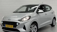 Grijs metallic Gebruikt 2023 Hyundai i10 Comfort Hatchback | € 17.925 (Eerlijke prijs)