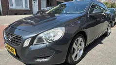 Grijs Gebruikt 2010 Volvo V60 Summum Stationwagen | € 9.450 (Eerlijke prijs)