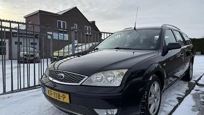Zwart Gebruikt 2006 Ford Mondeo Platinum Stationwagen | € 1.495 (Eerlijke prijs)