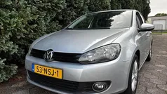 Grijs, metallic lak Gebruikt 2011 VW Golf VI Hatchback | € 5.000 (Goede deal)