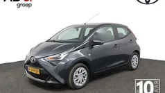 Gebruikt 2020 Toyota Aygo X-play Hatchback | € 11.950 (Eerlijke prijs)
