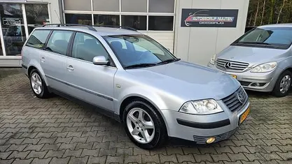 Grijs Gebruikt 2001 VW Passat Comfortline Stationwagen | € 1.750 (Eerlijke prijs)