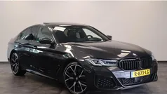Grijs Gebruikt 2021 BMW 545e Executive Sedan | € 41.950 (Eerlijke prijs)