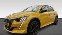 Geel, metallic lak Gebruikt 2021 Peugeot 208 GT Hatchback | € 15.890 (Eerlijke prijs)