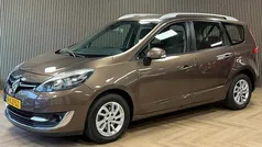 Bruin Gebruikt 2013 Renault Grand Scénic III Bose Edition MPV | € 5.995 (Eerlijke prijs)