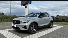 Grijs Gebruikt 2025 Volvo XC40 Plus SUV | € 45.940 (Eerlijke prijs)