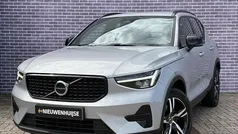 Grijs Gebruikt 2023 Volvo XC40 Plus SUV | € 36.899 (Eerlijke prijs)