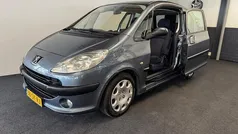 Grijs Gebruikt 2006 Peugeot 1007 Hatchback | € 1.950 (Eerlijke prijs)