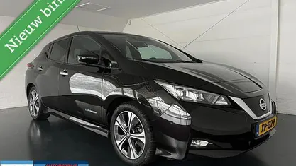 Zwart Gebruikt 2019 Nissan Leaf Tekna Hatchback | € 9.995 (Eerlijke prijs)