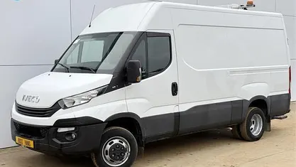 Wit Gebruikt 2017 Iveco Daily Van | € 11.440 (Super prijs)
