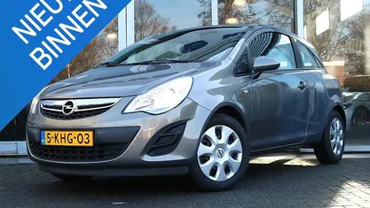 Bruin Occasion 2013 Opel Corsa Hatchback | € 4.950 (Eerlijke prijs)