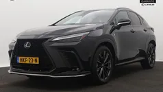 Zwart metallic Gebruikt 2022 Lexus NX450h+ Sport Line SUV | € 60.950 (Eerlijke prijs)