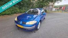 Gebruikt 2004 Renault Mégane II Dynamique Hatchback | € 999 (Eerlijke prijs)