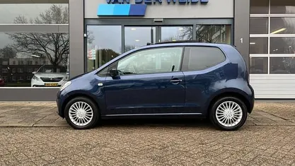 Occasion VW up! high up! 75 PK (55 kW) 2014 Blauw (metallic) Hatchback