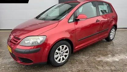 Oranje (metallic) Occasion 2005 VW Golf IV Comfortline Hatchback | € 2.999 (Goede deal)