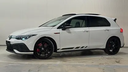 Wit Gebruikt 2022 VW Golf VIII GTI Hatchback | € 38.900 (Eerlijke prijs)