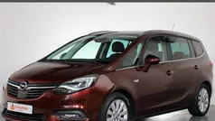 Rood Gebruikt 2018 Opel Zafira Innovation MPV | € 15.700 (Eerlijke prijs)