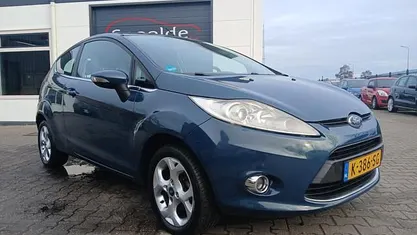 Blauw (metallic) Gebruikt 2009 Ford Fiesta Hatchback | € 3.499 (Eerlijke prijs)