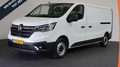 Gebruikt 2023 Renault Trafic Van | € 25.990 (Eerlijke prijs)
