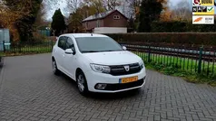 Gebruikt 2017 Dacia Sandero Lauréate Hatchback | € 6.950 (Eerlijke prijs)