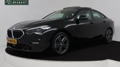 Zwart, metallic lak Gebruikt 2020 BMW 218 Executive Coupé | € 23.945 (Eerlijke prijs)