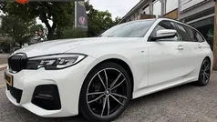 Wit Gebruikt 2021 BMW 318 Executive Stationwagen | € 27.500 (Eerlijke prijs)