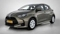 Groen Gebruikt 2023 Toyota Yaris Hybrid Active Hatchback | € 21.950 (Eerlijke prijs)
