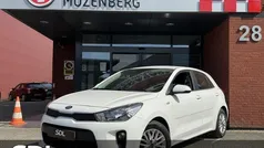 Wit Gebruikt 2018 Kia Rio Hatchback | € 12.945 (Eerlijke prijs)