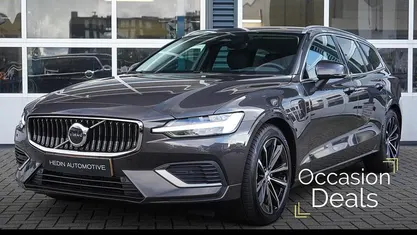 Grijs Occasion 2025 Volvo V60 Stationwagen | € 41.995 (Super prijs)